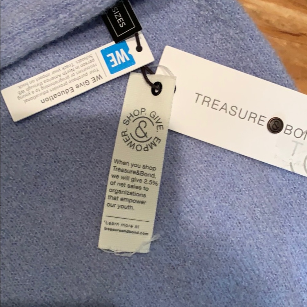 🚨 Treasure and Bond periwinkle blue sweater 😘NWT - Picture 4 of 5